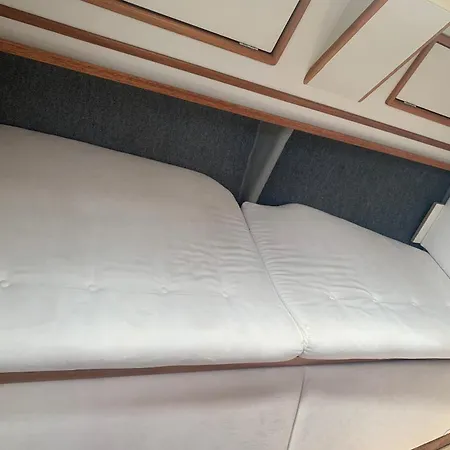 Urlaub Auf Dem Boot In Malcesine Am Gardasee * Navene