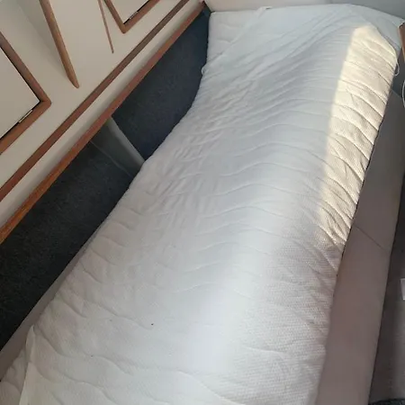 Urlaub Auf Dem Boot In Malcesine Am Gardasee Bateau-hôtel *
