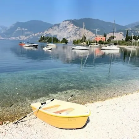 Urlaub Auf Dem Boot In Malcesine Am Gardasee * Navene